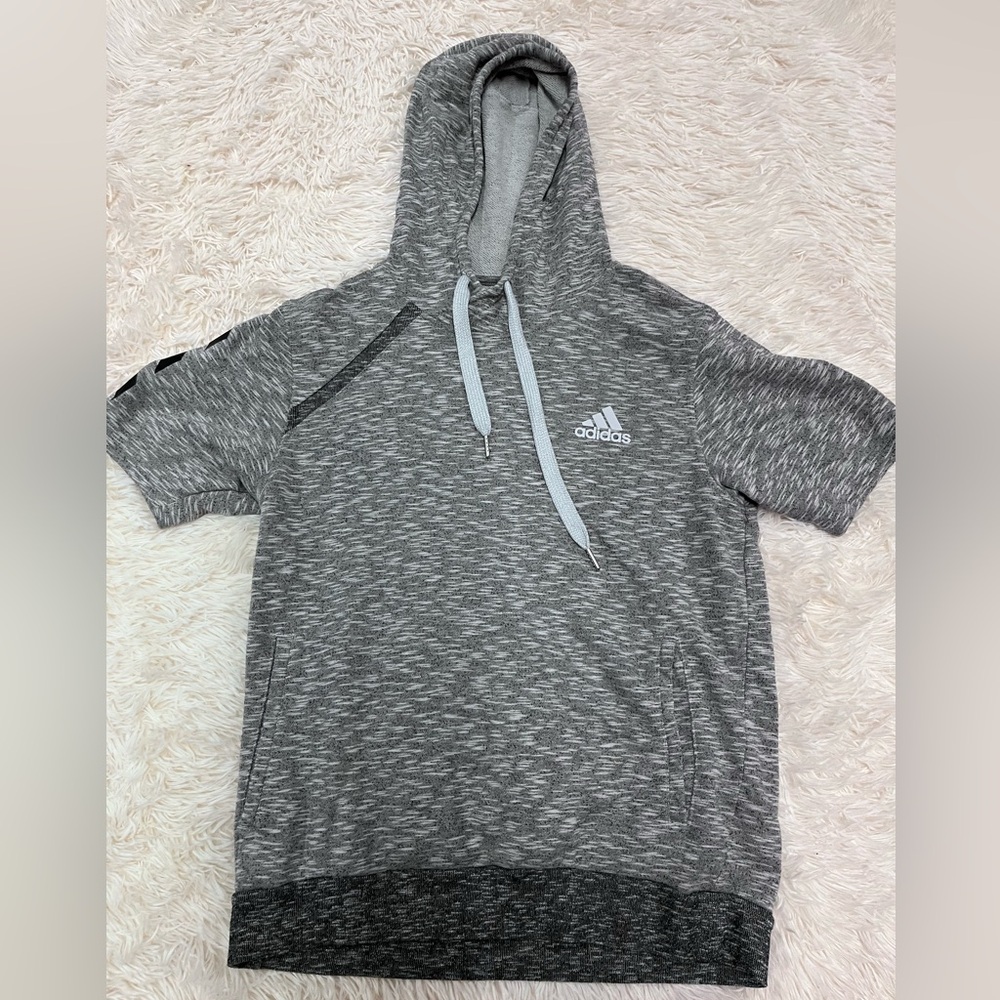Adidas Gray Women’s Medium Hoodie Shirt